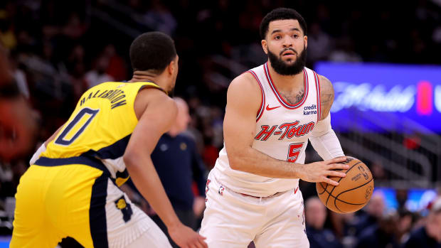 Fred VanVleet Pacers Tyrese Haliburton